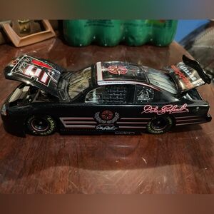 Dale Earnhardt Legacy 2002 1:24 diecast